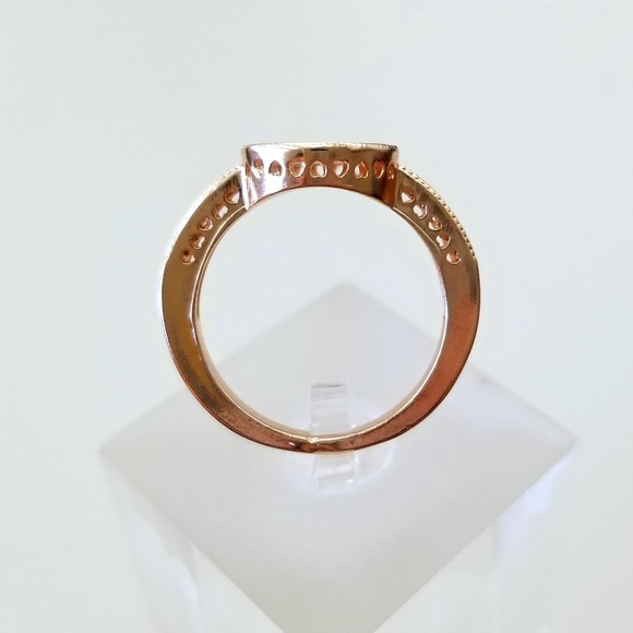 18k Plated Pave Circle Ring - Picture 5 of 8